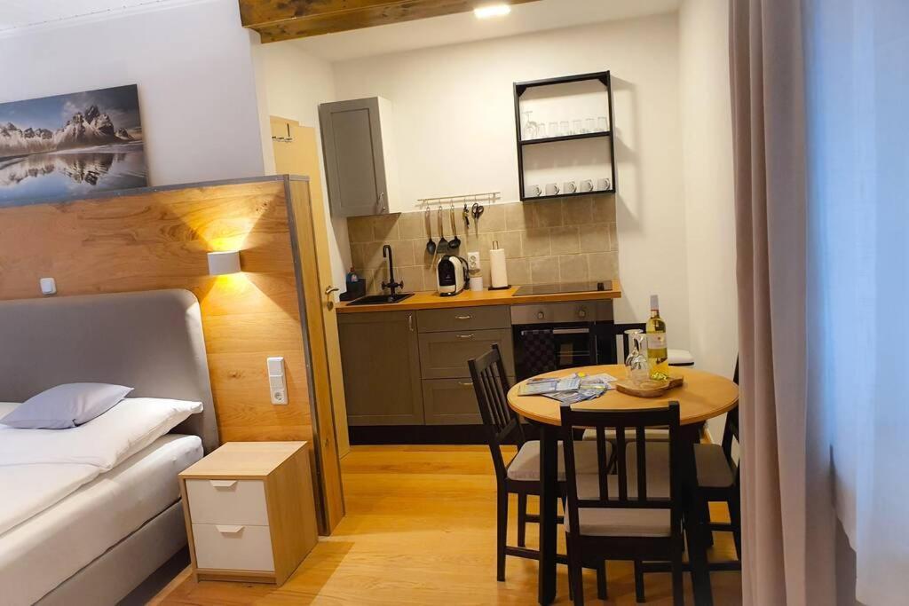 Tiny Kozma Apartment Bodensdorf Buitenkant foto